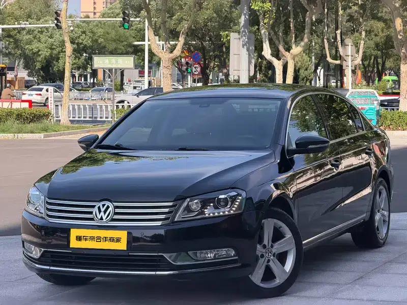 2012 Volkswagen Passat Facelift 2.0TSI Supreme Edition — миниатюра 1