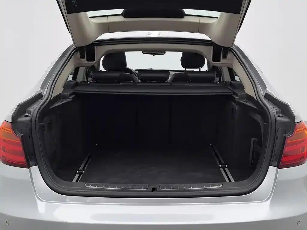 BMW 3 Series GT 2013 320i Luxury Design Package — миниатюра 16