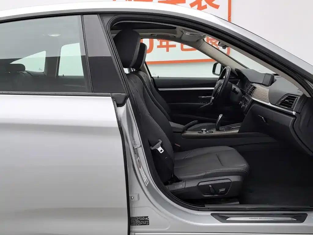 BMW 3 Series GT 2013 320i Luxury Design Package — миниатюра 23