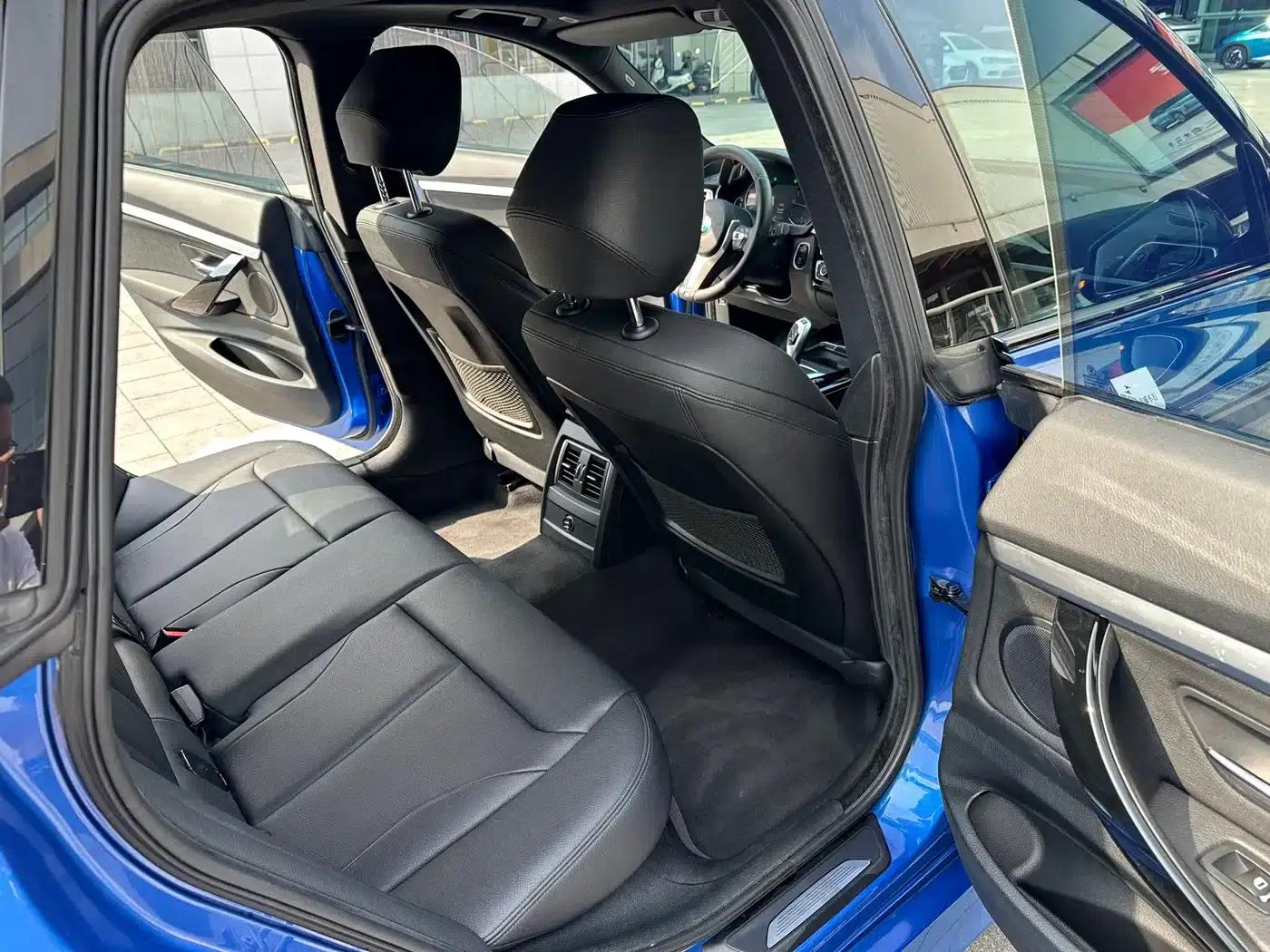 2019 BMW 3 Series GT 320i M Sport Package — миниатюра 7