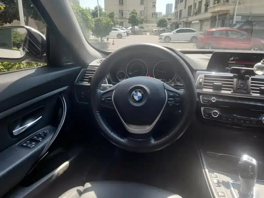 BMW 3 Series GT 2019 320i Fashion Edition — миниатюра 15