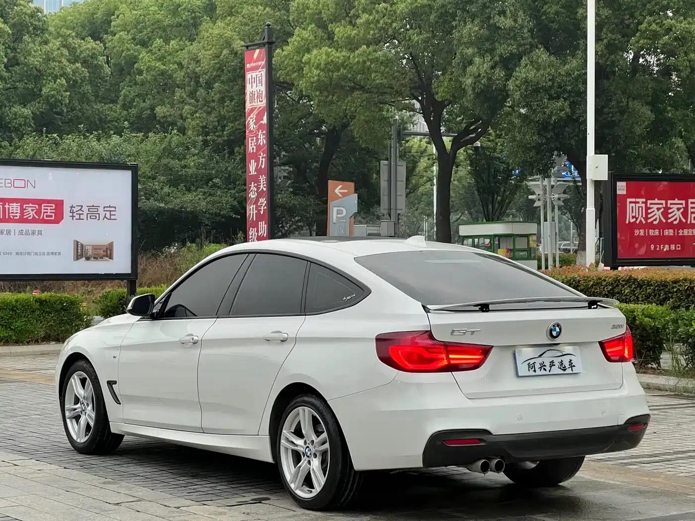 2019 BMW 3 Series GT 320i M Sport — миниатюра 3