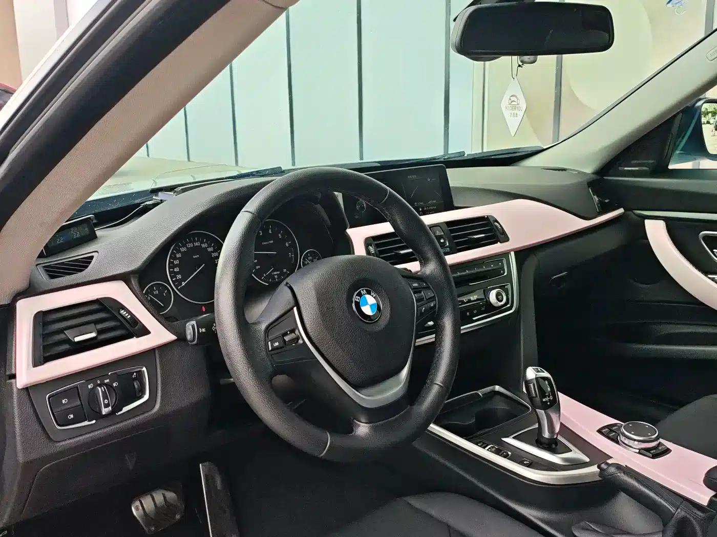 BMW 3 Series GT 2016 320i Fashion Edition — миниатюра 14
