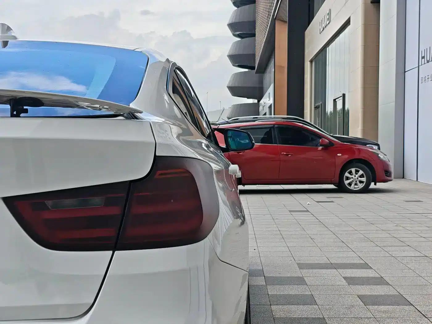 BMW 3 Series GT 2016 320i Fashion Edition — миниатюра 20