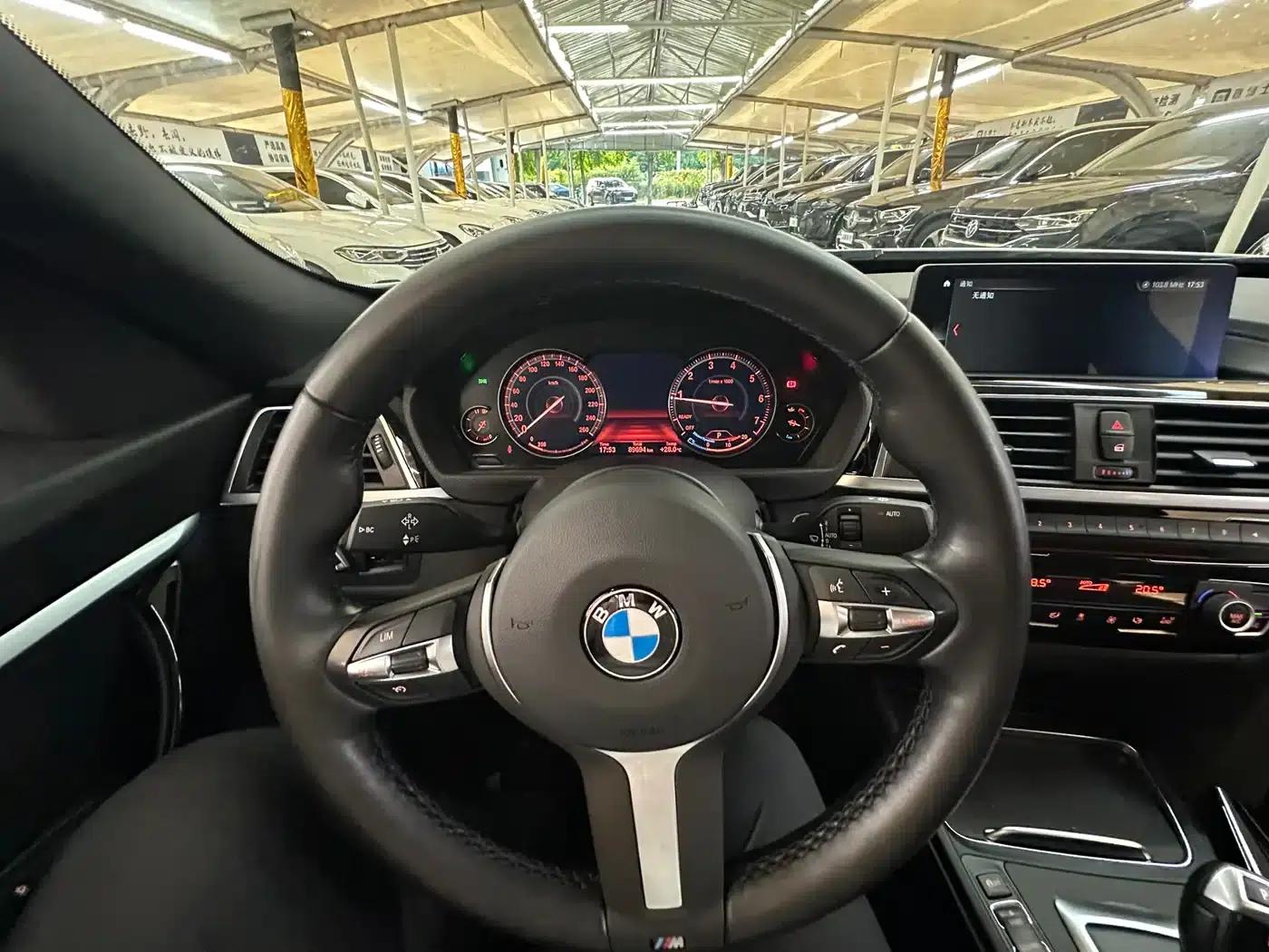 2020 BMW 3 Series GT 320i M Sport Package — миниатюра 17