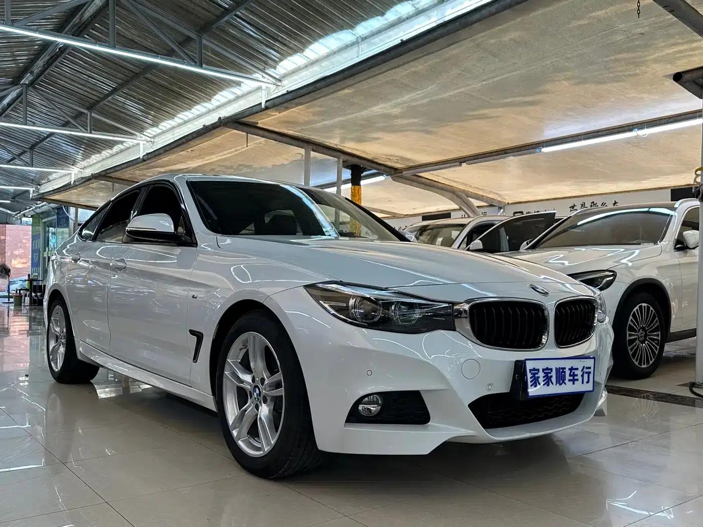 2020 BMW 3 Series GT 320i M Sport Package — миниатюра 3