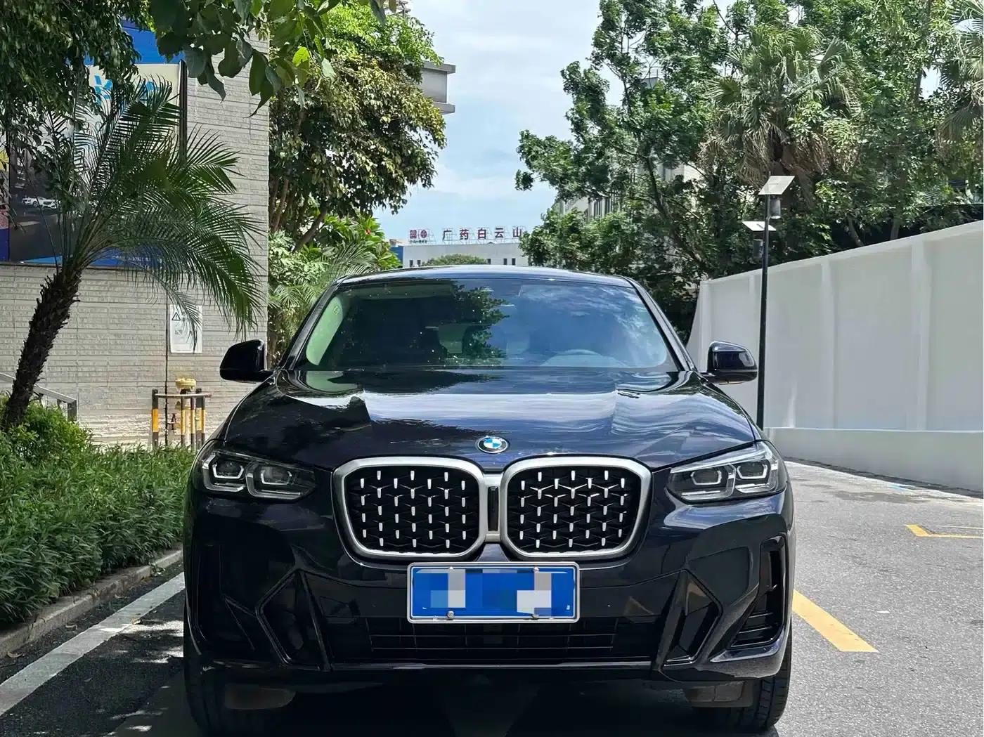 2022 BMW X4 xDrive 25i M Sport Package — миниатюра 2