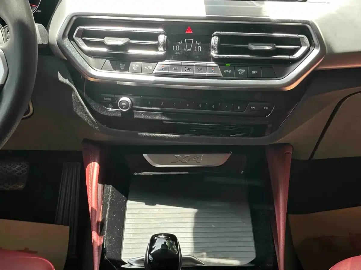 2022 BMW X4 xDrive 25i M Sport Package — миниатюра 24