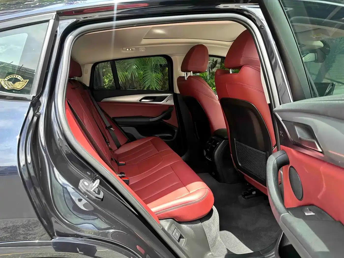 2022 BMW X4 xDrive 25i M Sport Package — миниатюра 32