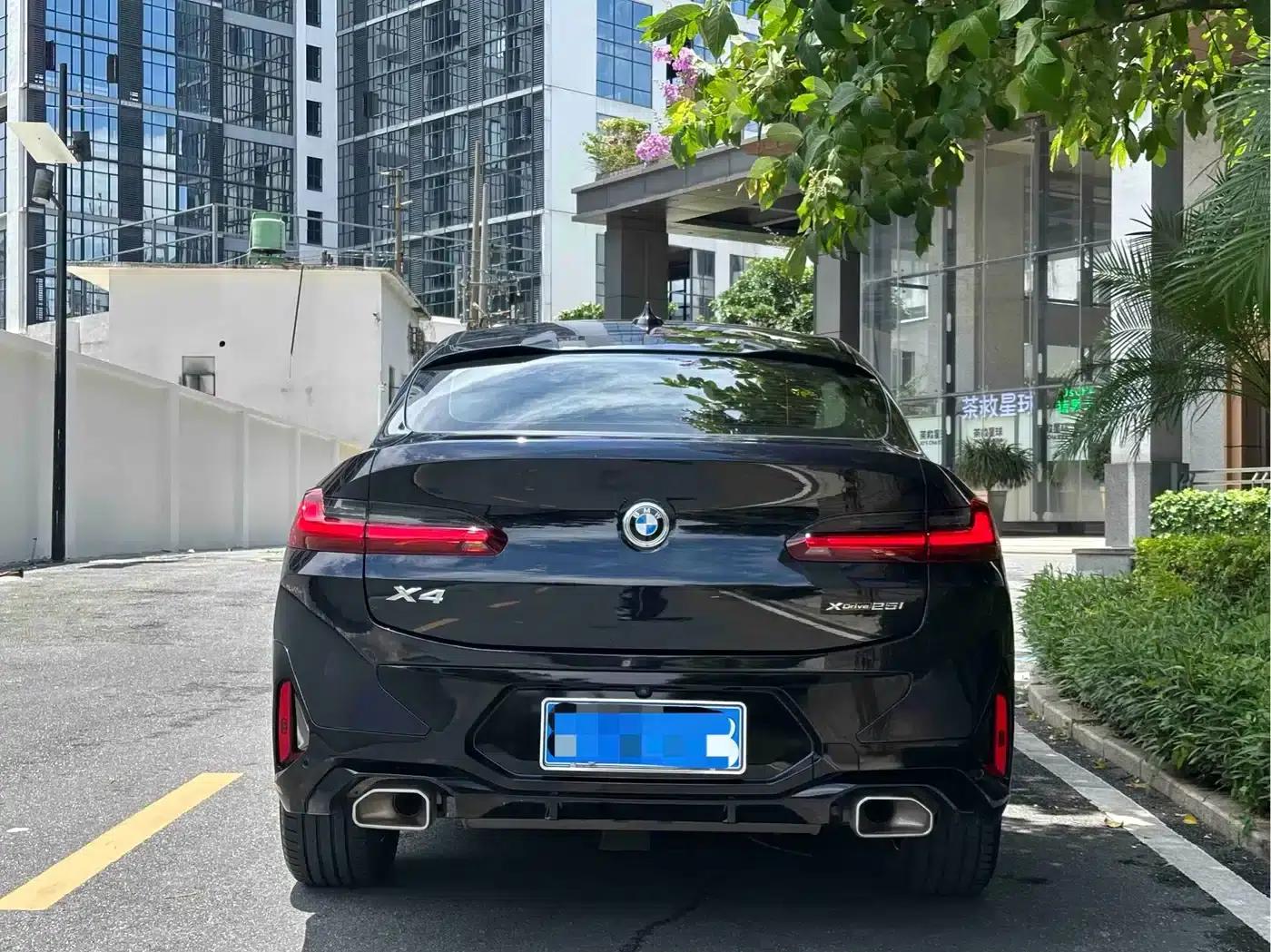 2022 BMW X4 xDrive 25i M Sport Package — миниатюра 5