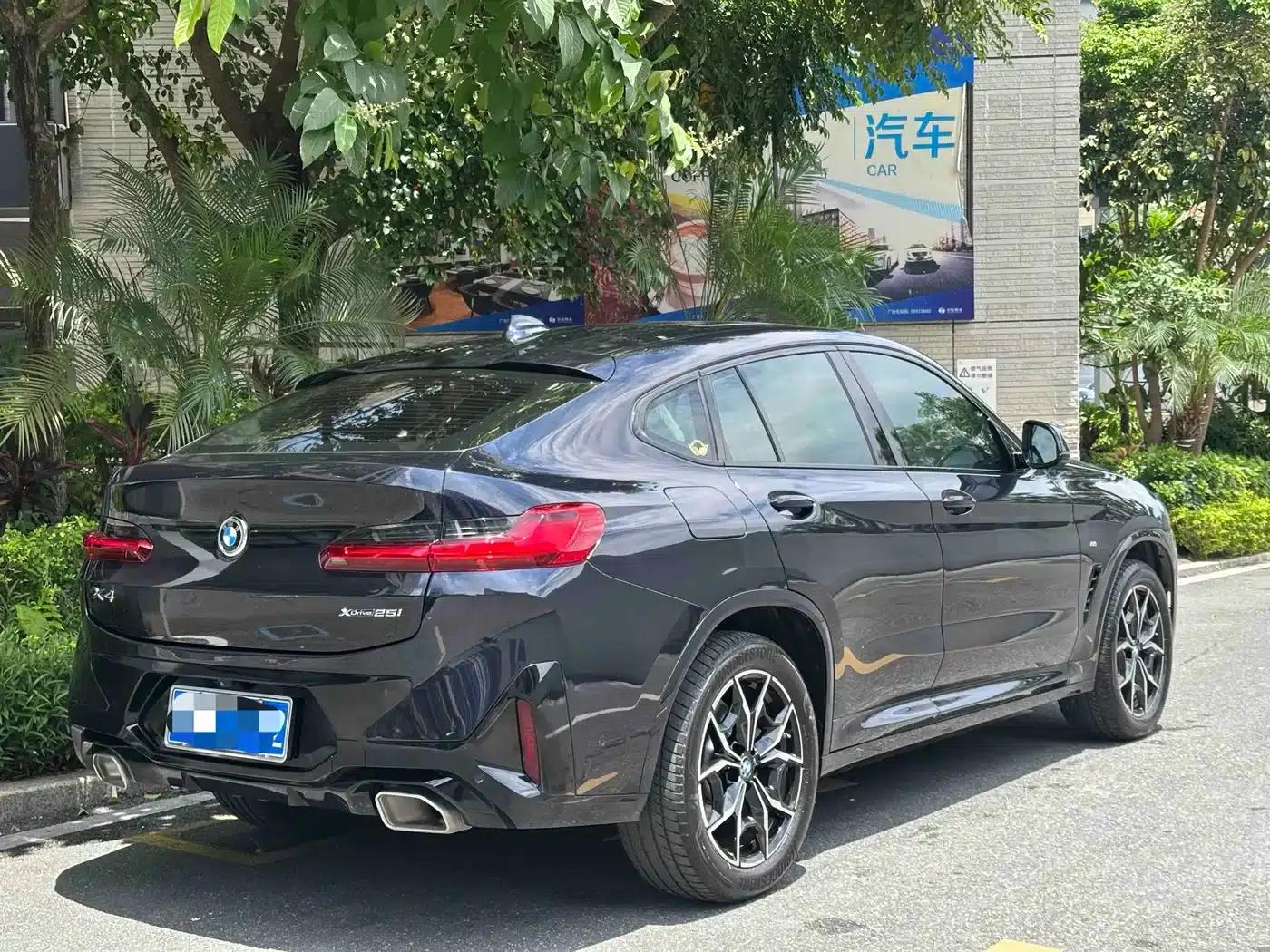 2022 BMW X4 xDrive 25i M Sport Package — миниатюра 9