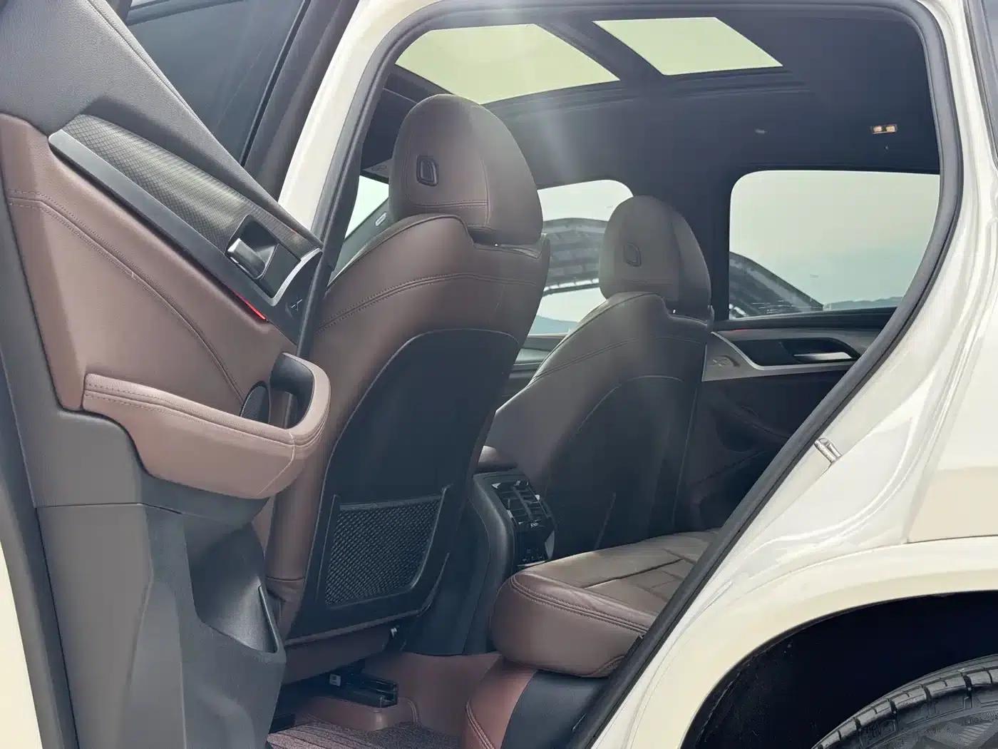 2020 BMW X4 xDrive25i M Sport Package — миниатюра 14