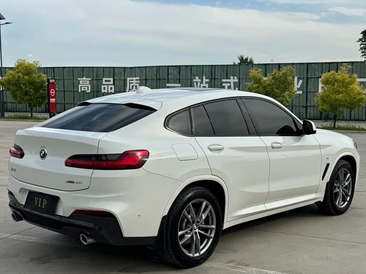 2020 BMW X4 xDrive25i M Sport Package — миниатюра 21