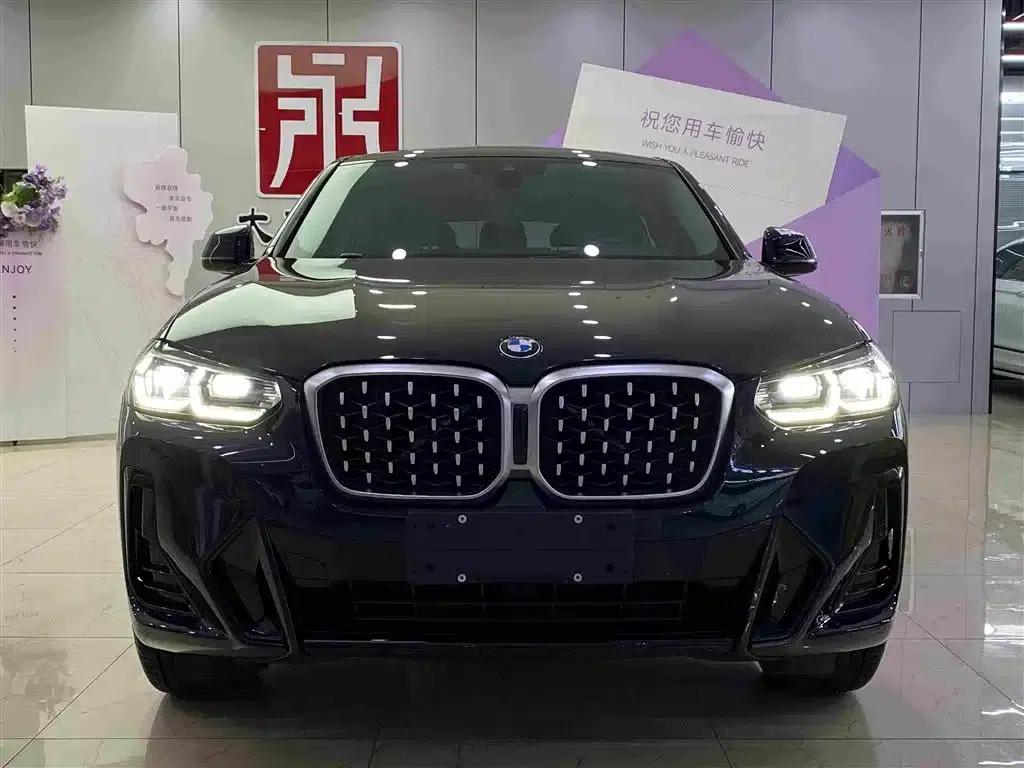 2022 BMW X4 xDrive 25i M Sport Package — миниатюра 2