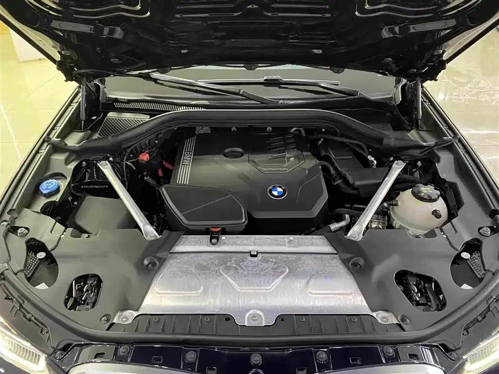 2022 BMW X4 xDrive 25i M Sport Package — миниатюра 14