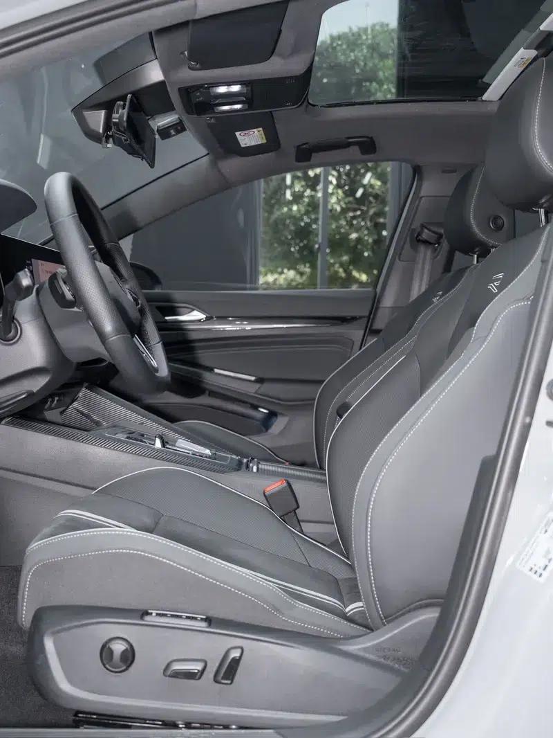 2022 Golf 280TSI DSG R-Line — миниатюра 12