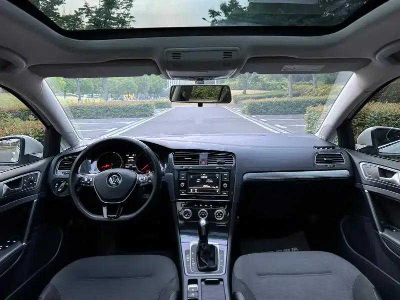 2018 Golf 230TSI Automatic Comfort — миниатюра 12