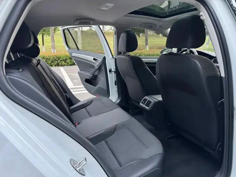 2018 Golf 230TSI Automatic Comfort — миниатюра 17