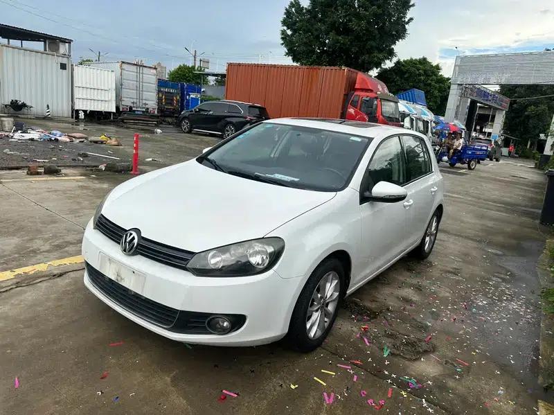 2014 Golf 1.6L Automatic Fashion Edition — миниатюра 1