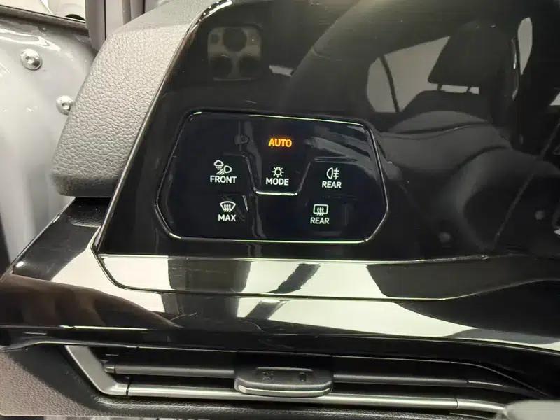 2023 Golf Facelift 280TSI DSG R-Line Lite — миниатюра 12