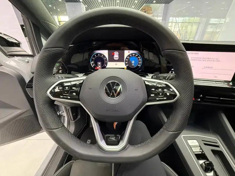 2023 Golf Facelift 280TSI DSG R-Line Lite — миниатюра 17
