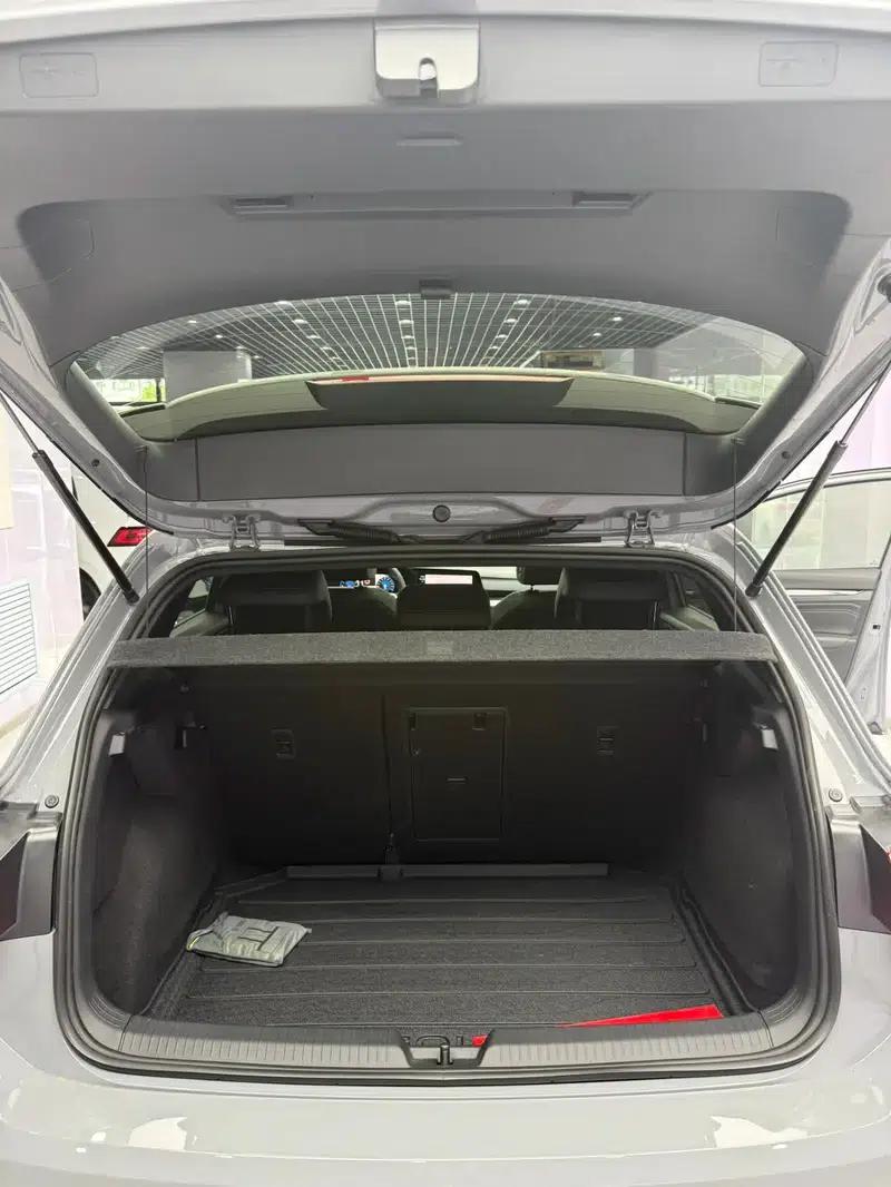 2023 Golf Facelift 280TSI DSG R-Line Lite — миниатюра 8