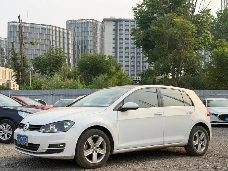2016 Golf 230TSI Manual Comfort — миниатюра 1