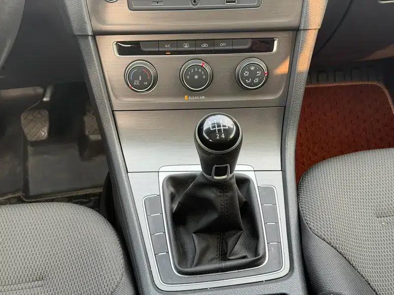 2016 Golf 230TSI Manual Comfort — миниатюра 11