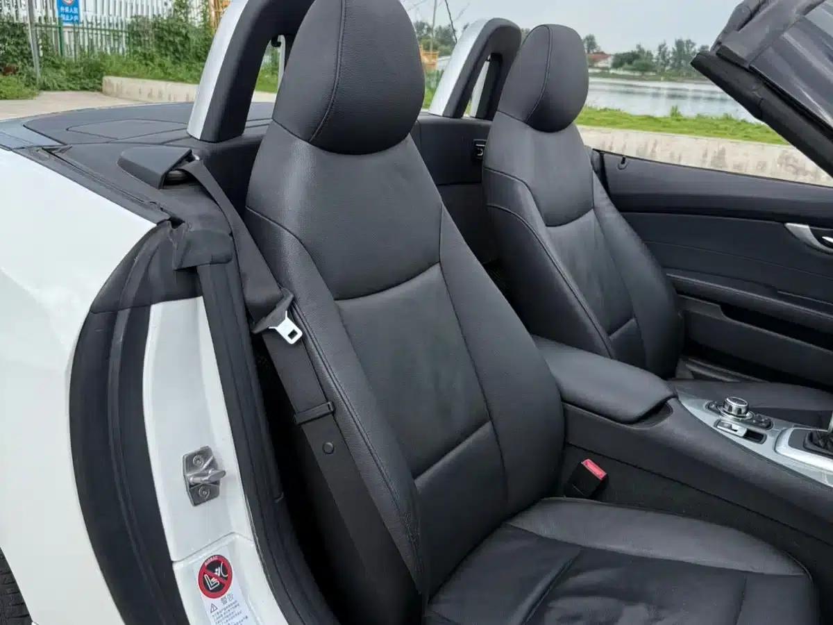 BMW Z4 2012 sDrive20i Leading Edition — миниатюра 8