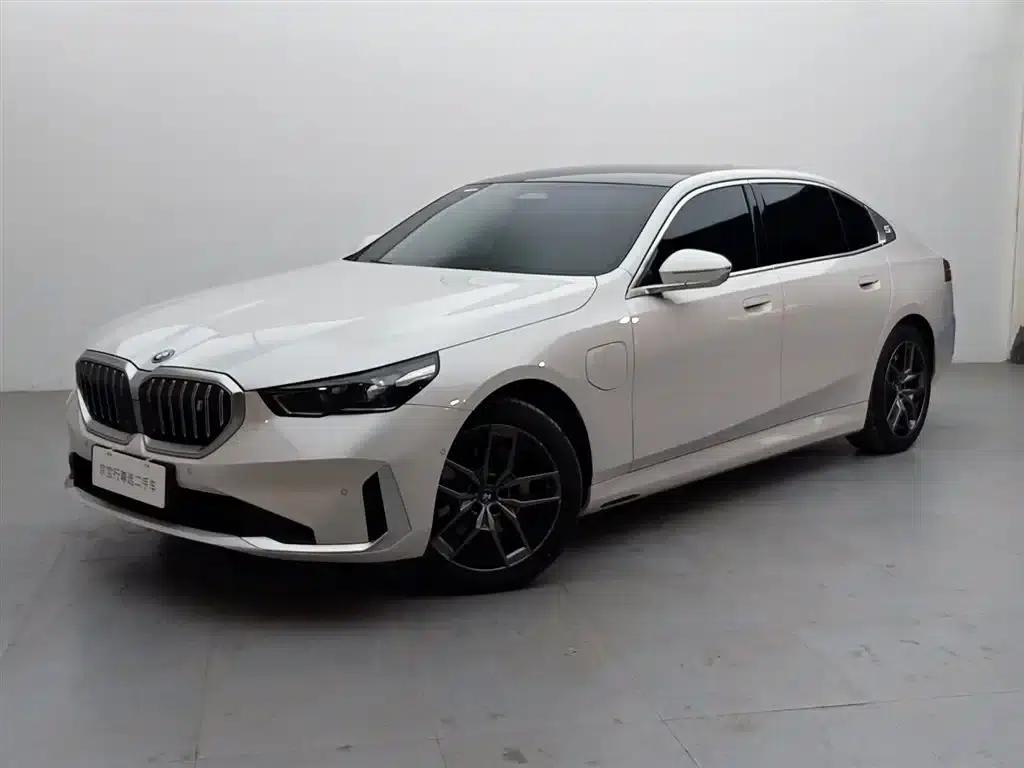 BMW i5 2024 eDrive 35L Luxury Package — миниатюра 1