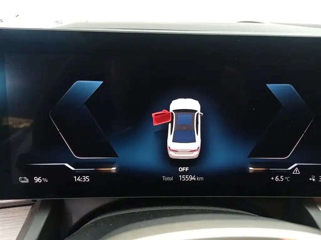 BMW i5 2024 eDrive 35L Luxury Package — миниатюра 12