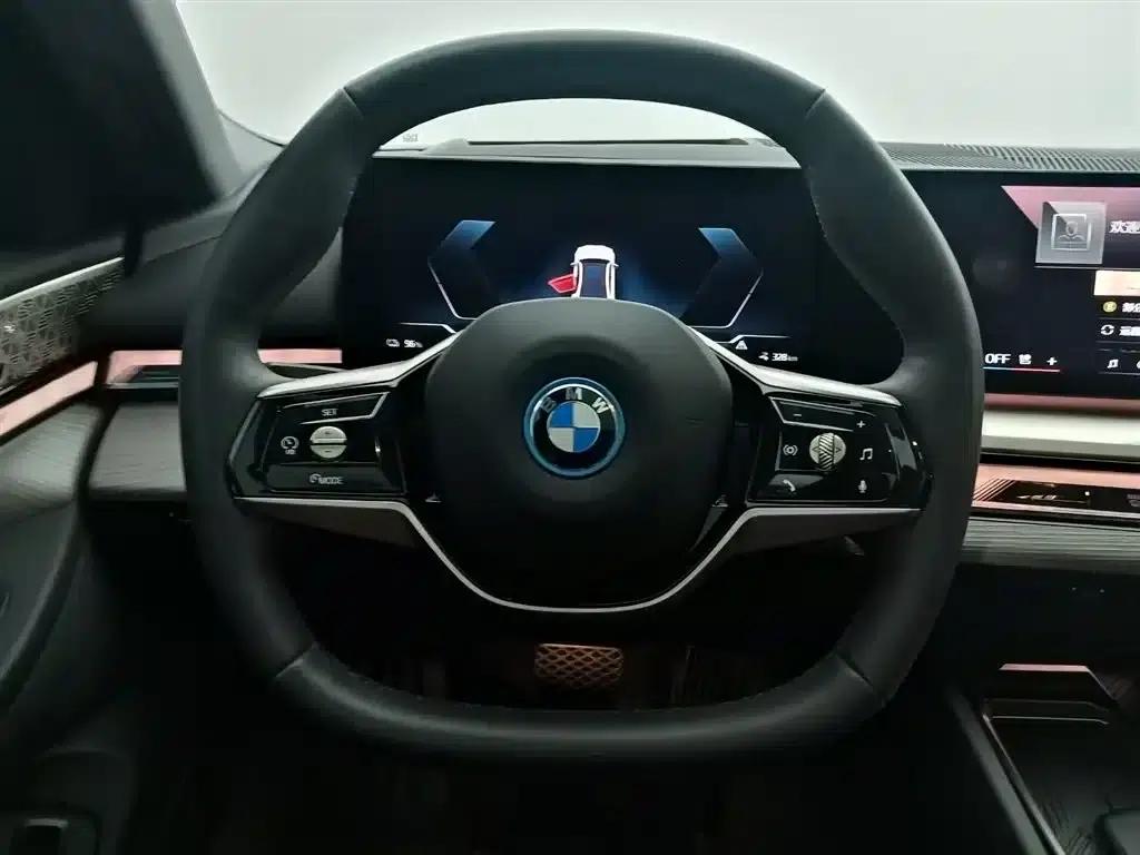 BMW i5 2024 eDrive 35L Luxury Package — миниатюра 14