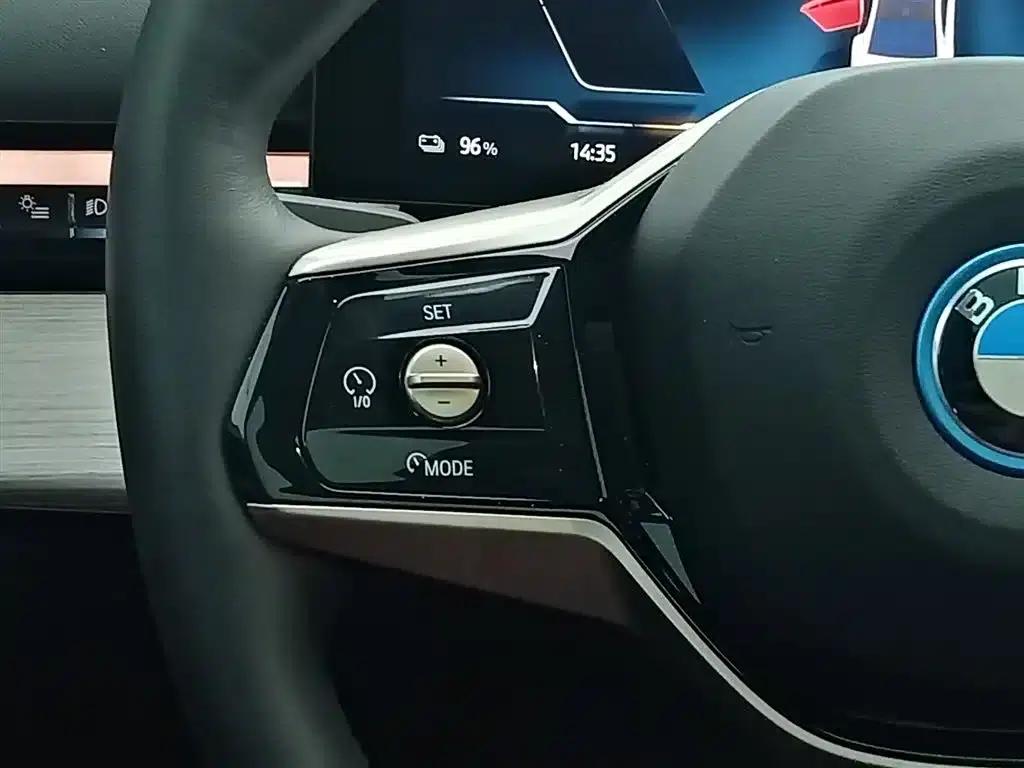 BMW i5 2024 eDrive 35L Luxury Package — миниатюра 15