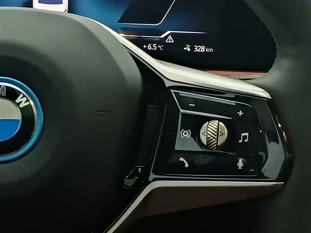 BMW i5 2024 eDrive 35L Luxury Package — миниатюра 16