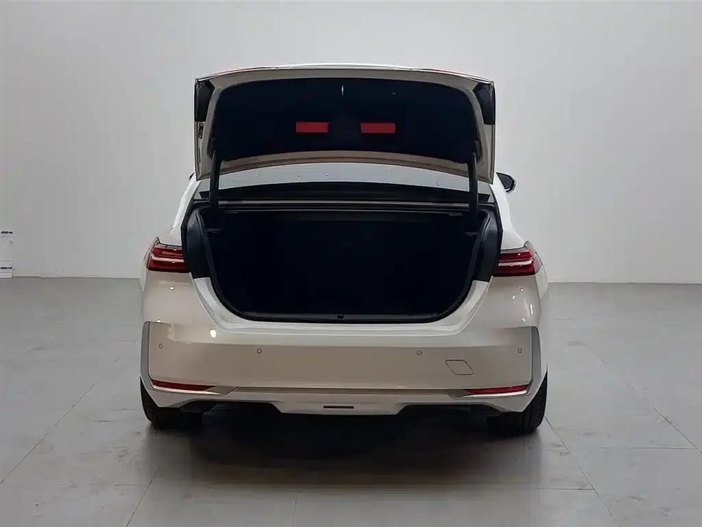 BMW i5 2024 eDrive 35L Luxury Package — миниатюра 6