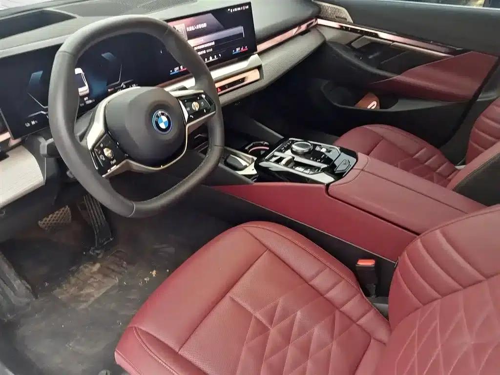 BMW i5 2024 eDrive 35L Luxury Package — миниатюра 8