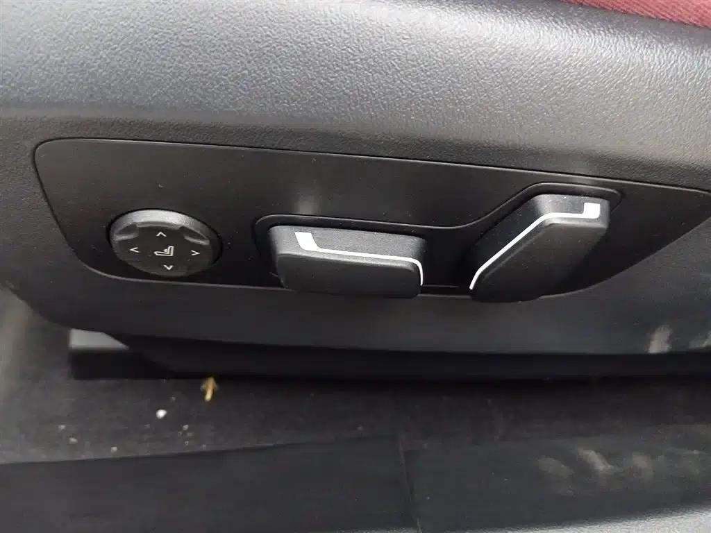 BMW i5 2024 eDrive 35L Luxury Package — миниатюра 10