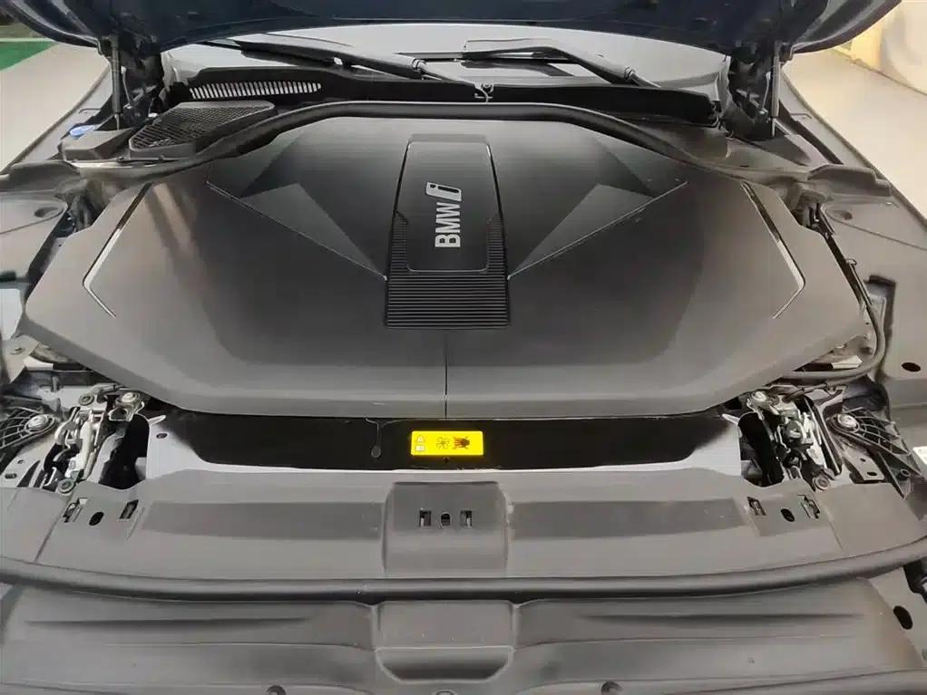 BMW i5 2025 eDrive 40L M Sport Package — миниатюра 17