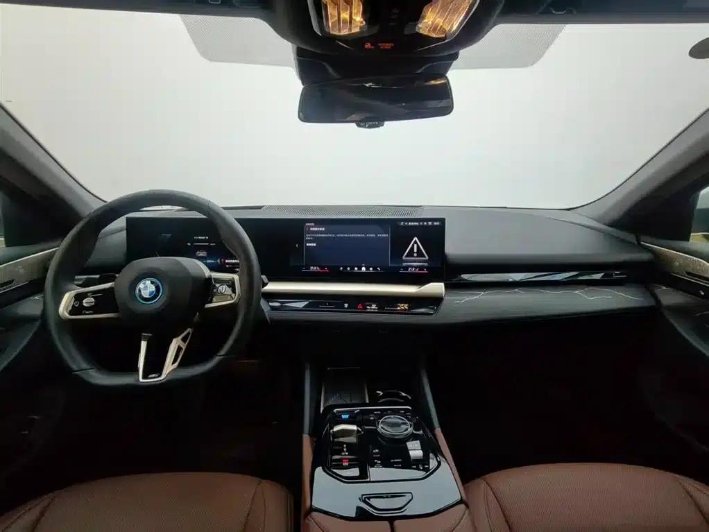 BMW i5 2025 eDrive 40L M Sport Package — миниатюра 7