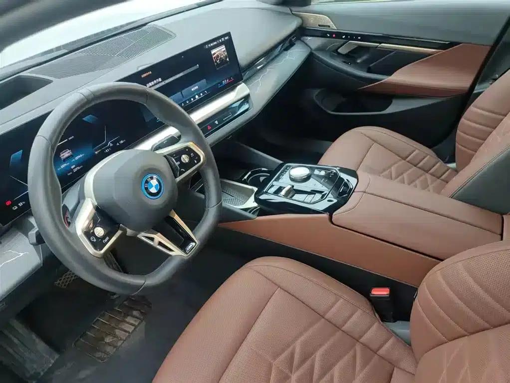 BMW i5 2025 eDrive 40L M Sport Package — миниатюра 9