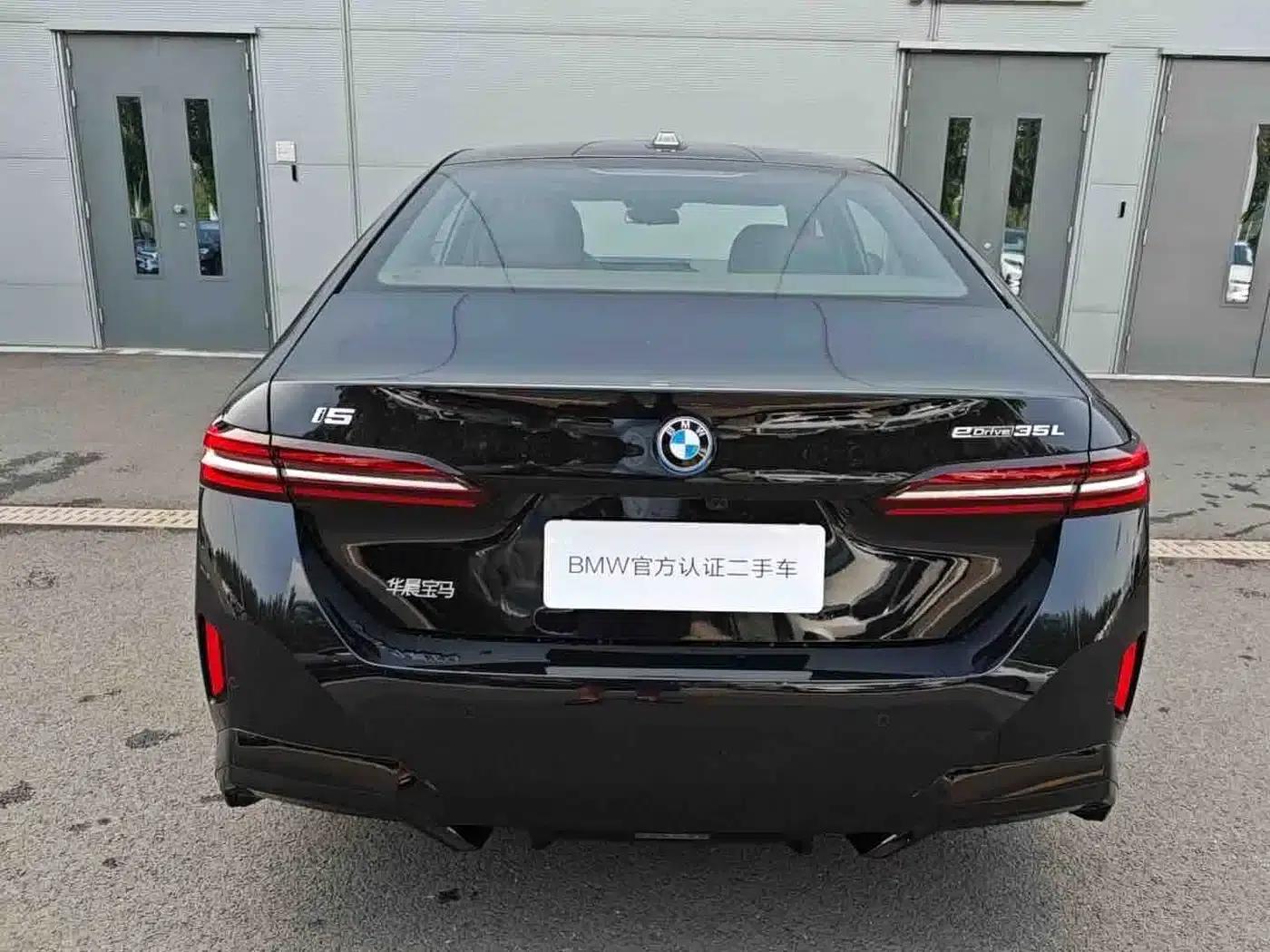 BMW i5 2026 eDrive 35L M Sport Package — миниатюра 3