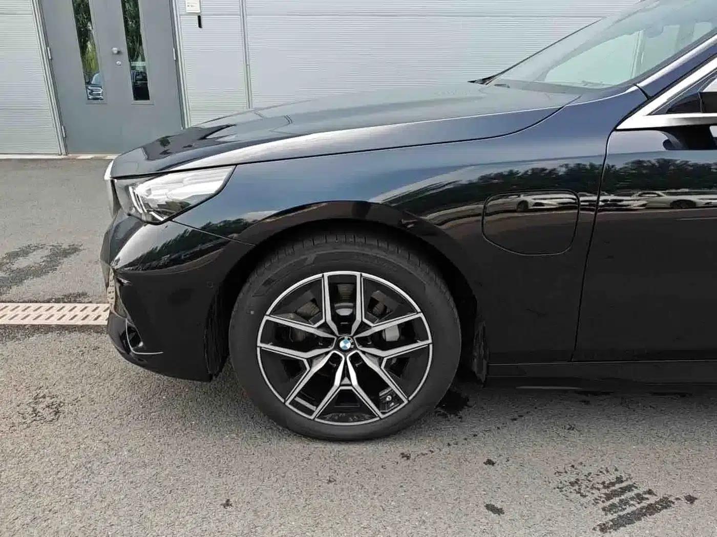 BMW i5 2026 eDrive 35L M Sport Package — миниатюра 6
