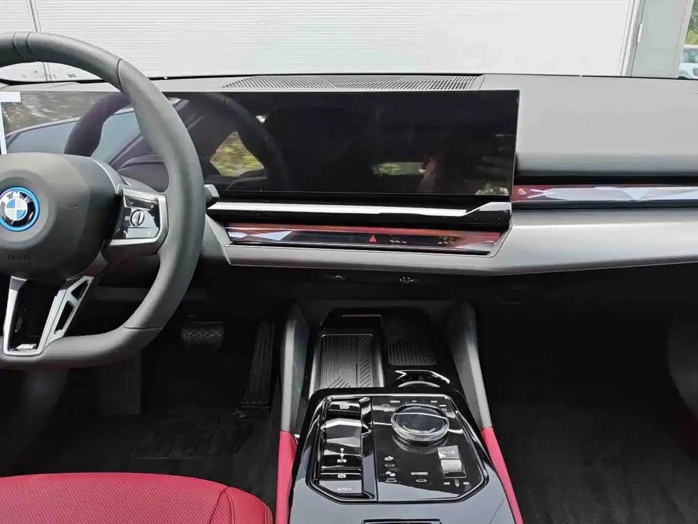 BMW i5 2026 eDrive 35L M Sport Package — миниатюра 9