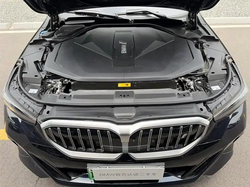 BMW i5 2025 eDrive 40L M Sport Package — миниатюра 8