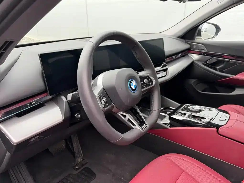 BMW i5 2025 eDrive 40L M Sport Package — миниатюра 10
