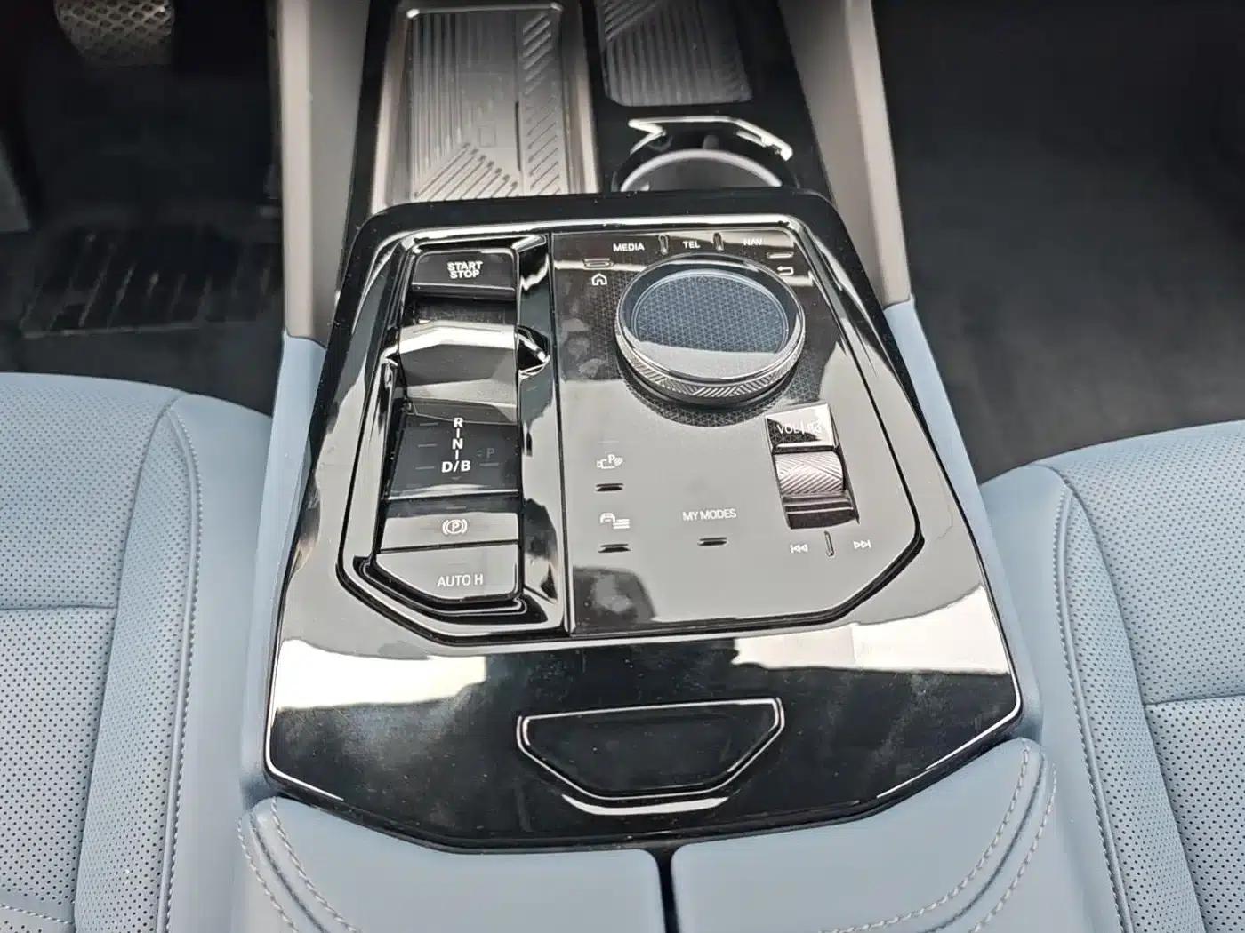 BMW i5 2025 eDrive 40L M Sport Package — миниатюра 12