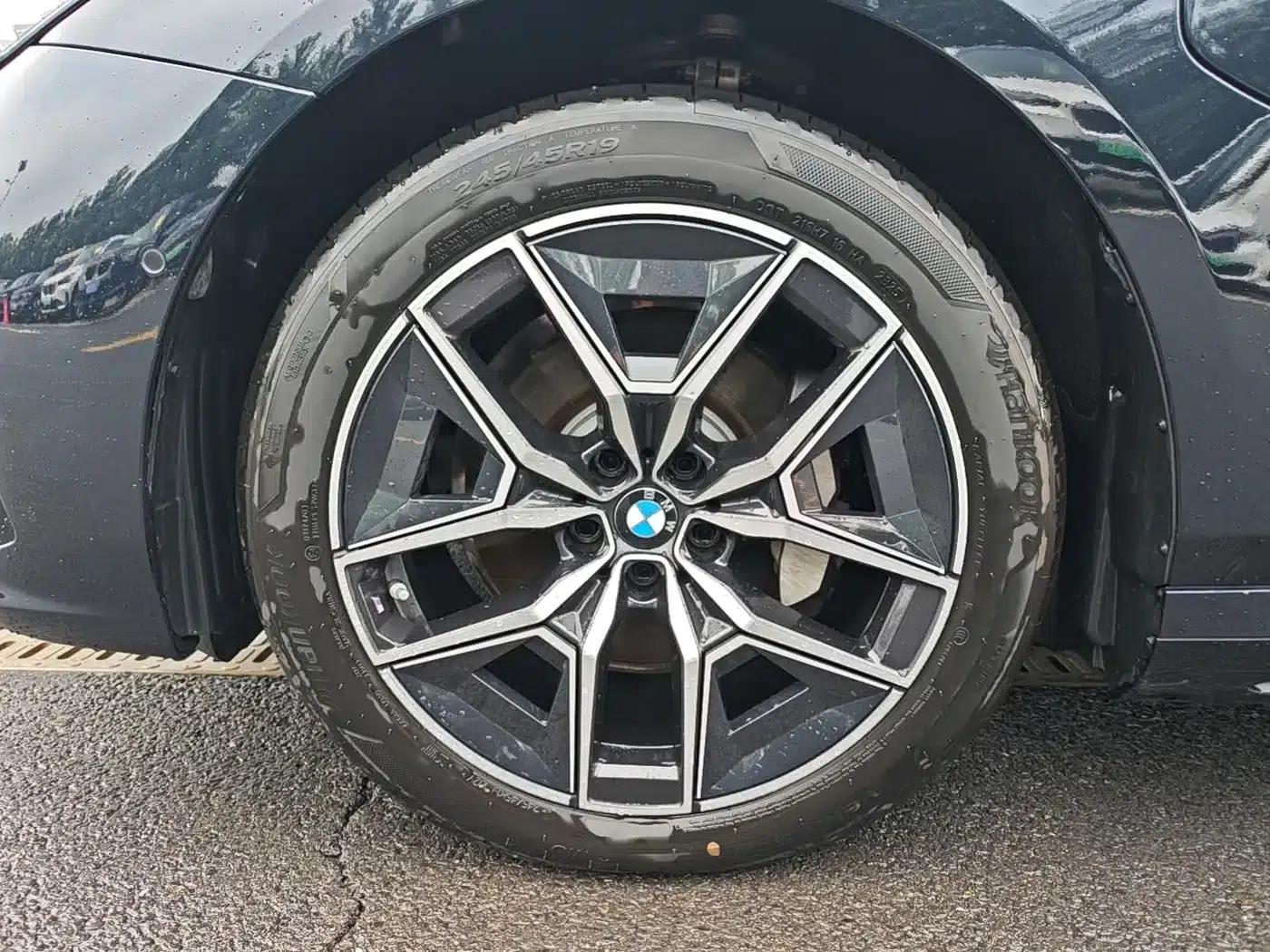 BMW i5 2025 eDrive 40L M Sport Package — миниатюра 7