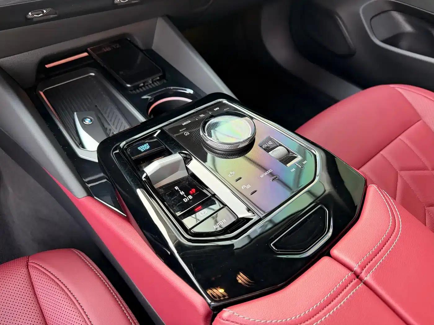 BMW i5 2024 eDrive 35L Luxury Package — миниатюра 14
