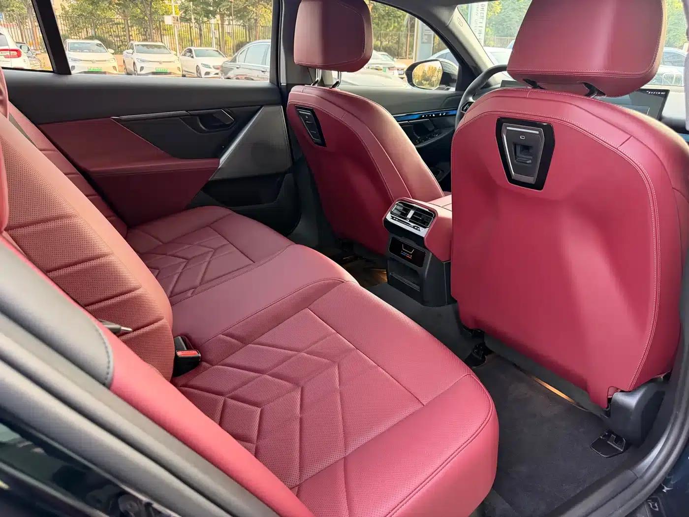 BMW i5 2024 eDrive 35L Luxury Package — миниатюра 19