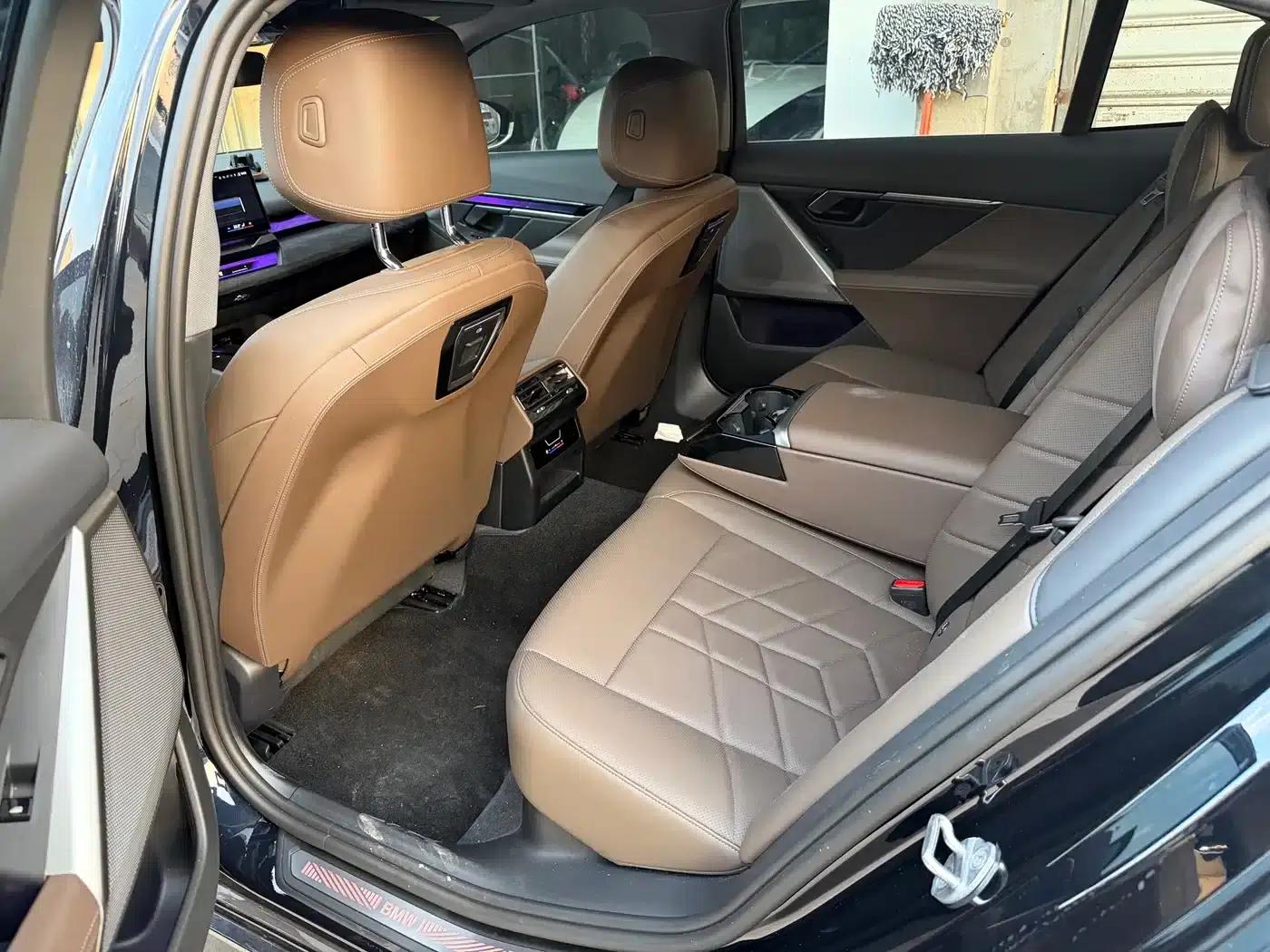 BMW i5 2024 eDrive 35L Luxury Package — миниатюра 5